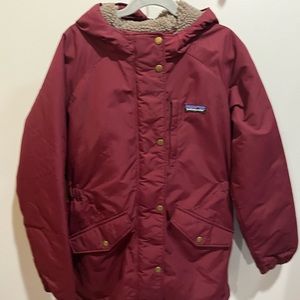 Patagonia girls size class coat.